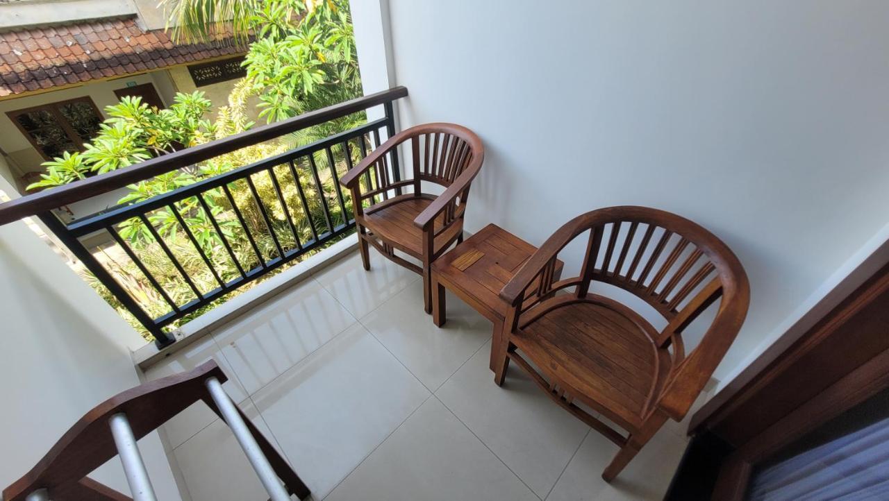 Sandat Hotel Legian Luaran gambar