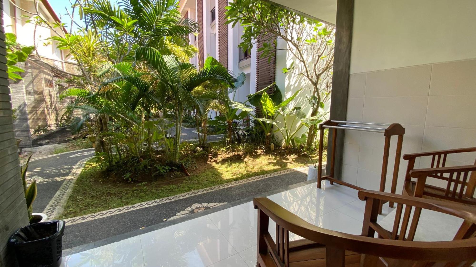 Sandat Hotel Legian Luaran gambar