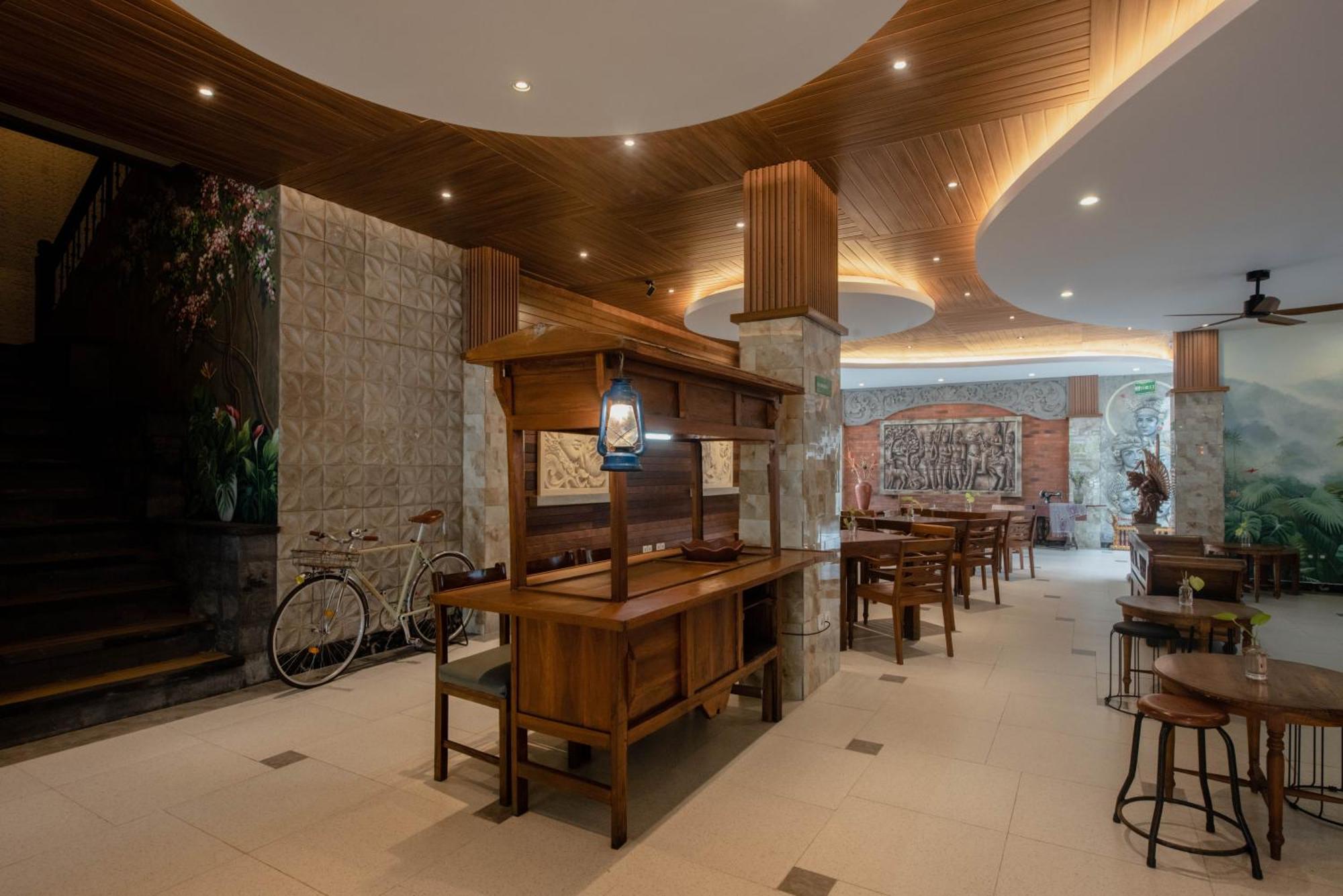 Sandat Hotel Legian Luaran gambar