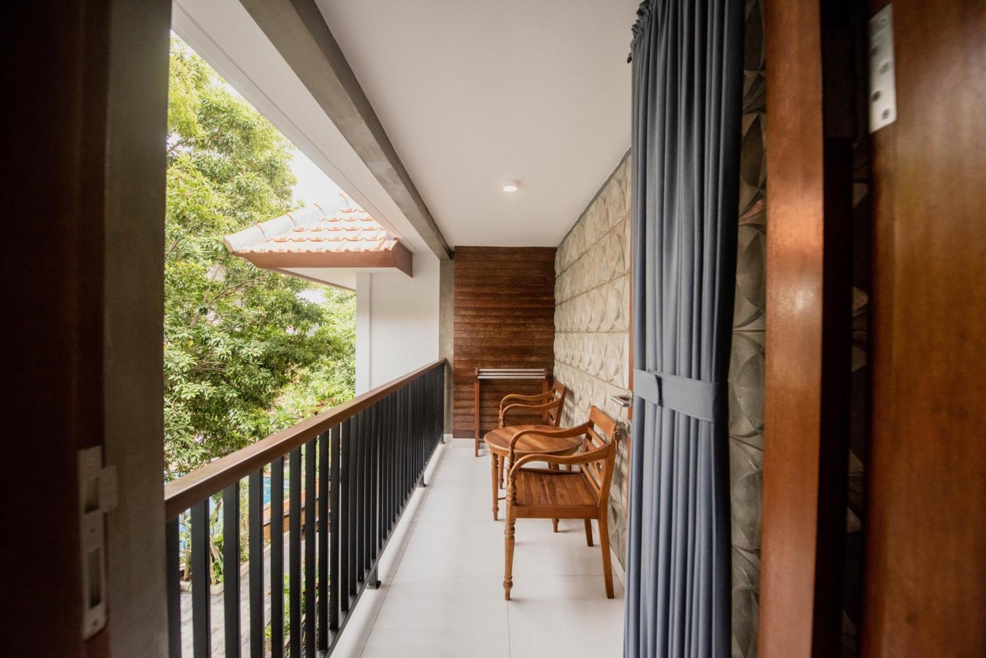 Sandat Hotel Legian Luaran gambar